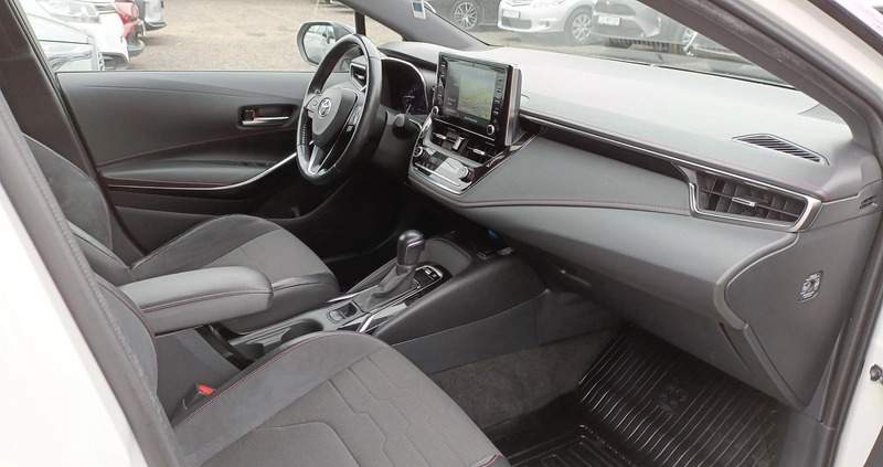 Toyota Corolla cena 92900 przebieg: 128800, rok produkcji 2019 z Serock małe 121